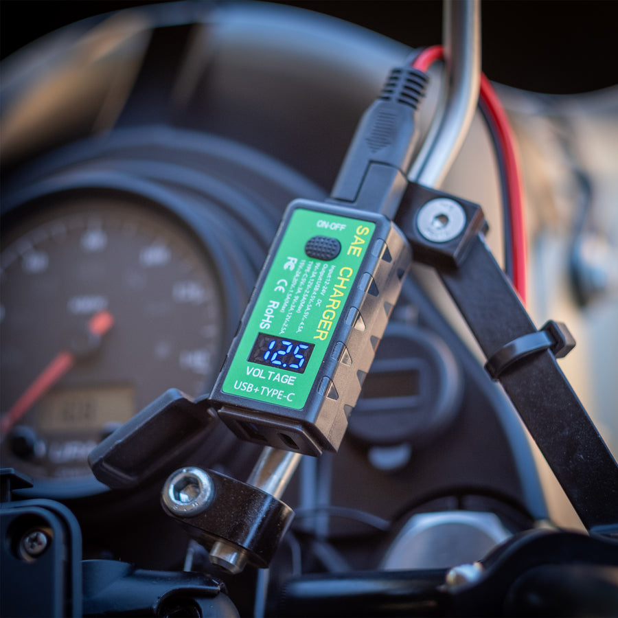 PA013C SAE to USB & USB-C Charger and Voltmeter